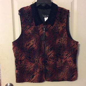 Villarreal woman’s sz medium lined vest